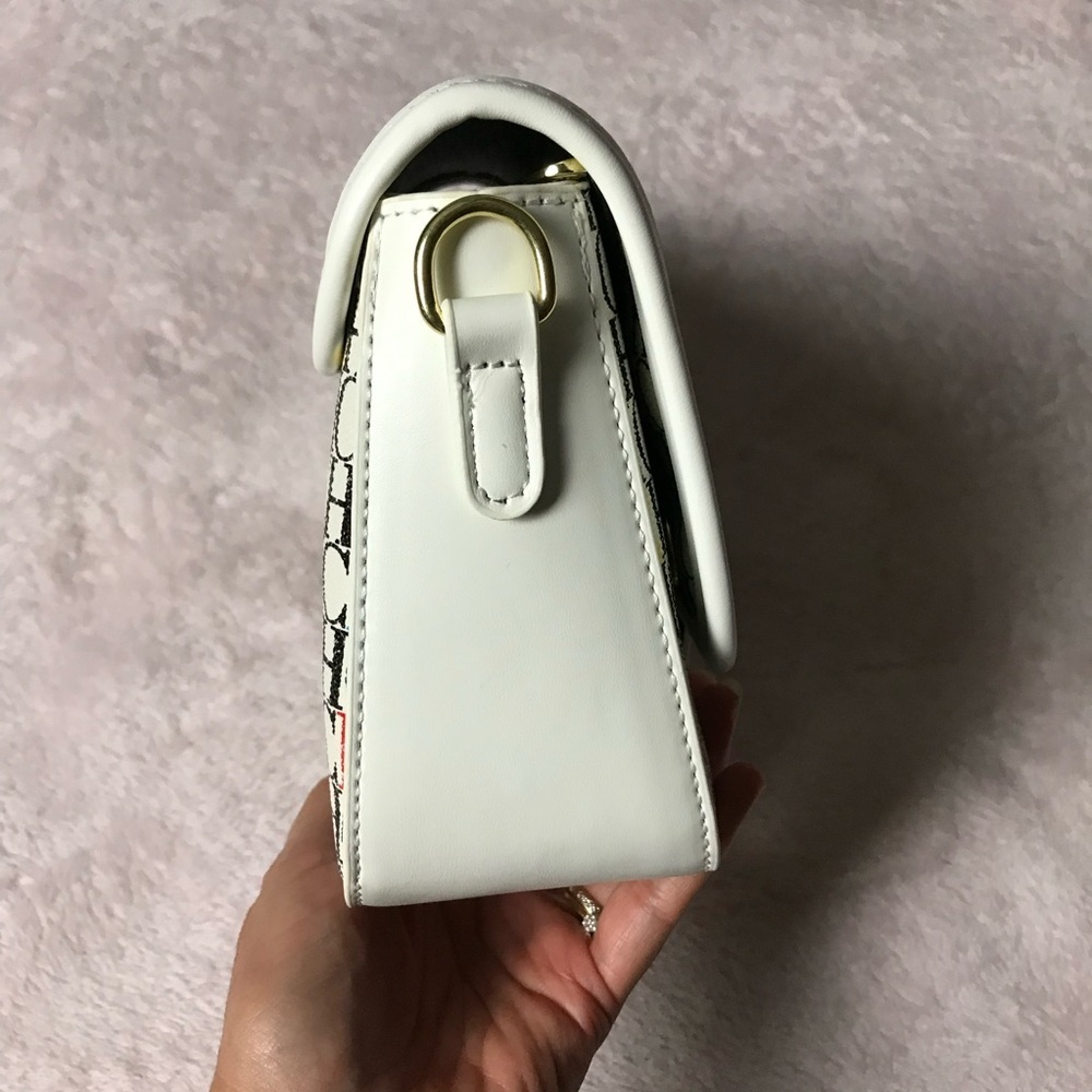 CH Printed multicolor Crossbody Bag Daily Commuter Design Fashionable Classic - Picture 4 of 16